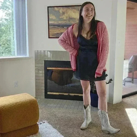 Red & White Herringbone Cardigan, Size XL - Picture 2 of 6